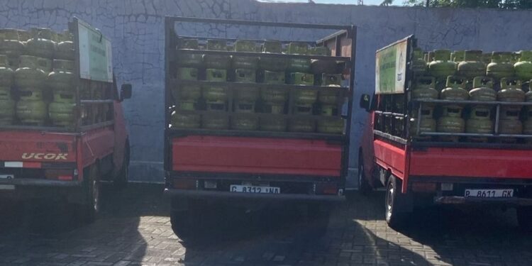 LPG 3 Kg yang akan didistribusikan PT Benny Satrya untuk warga Jember. Foto Sigit Priyono/Jurnalis.co.id
