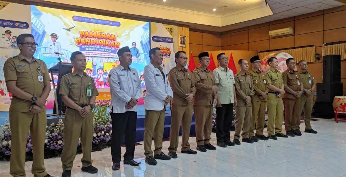 Seremonial pembukaan Pameran Pendidikan di Kantor Dinas Pendidikan Jember. Foto Sigit Priyono/Jurnalis.co.id