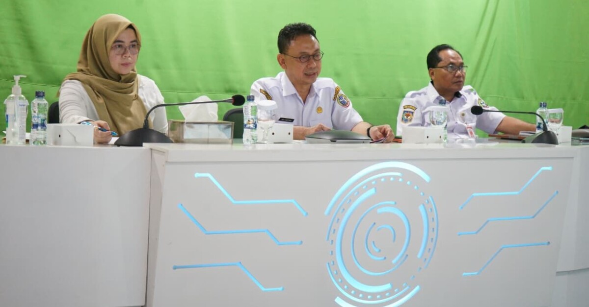 Wali Kota Pontianak, Edi Rusdi Kamtono, mengikuti Rembuk dan Bincang-bincang Otonomi Daerah bersama Kementerian Dalam Negeri melalui daring di Pontive Center Kantor Wali Kota Pontianak, Rabu, 13 Mei 2026. Foto: Prokopim for Jurnalis.co.id