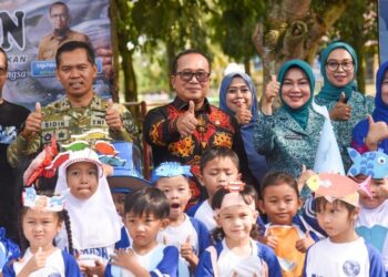 Bupati Sujiwo kampanyekan GEMARIKAN di TK Lanud Supadio, Kamis, 11 Juni 2026. Foto: Syamsul Arifin/Jurnalis.co.id