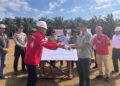 Penandatanganan komitmen bersama sebagai upaya kolaboratif pemerintah, aparat, masyarakat, dan perusahaan dalam memperkuat pencegahan Karhutla di Kabupaten Ketapang