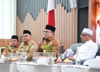 Sujiwo saat menghadiri Dialog Kebangsaan dalam rangka memperingati Tahun Baru Islam 1448 Hijriah di Aula Praja Utama Kantor Bupati Kubu Raya, Senin (22/6/2026).