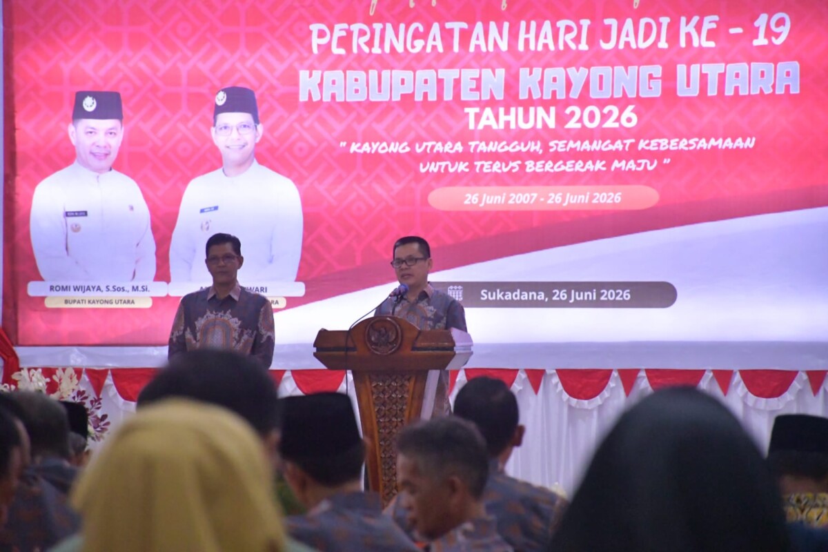 Bupati Kayong Utara, Romi Wijaya, dalam Malam Ramah Tamah Hari Jadi Kabupaten Kayong Utara ke-19 di Pendopo Bupati Kayong Utara, Sukadana, Jumat (26/6/2026).