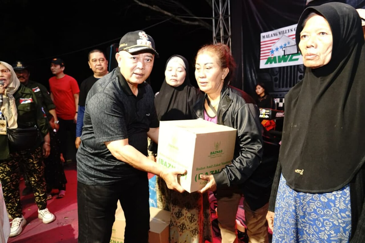 Bupati Sanusi mengapresiasi eksistensi Malang Willys Club. 