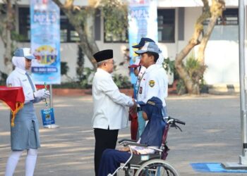 Kepala Dinas Pendidikan Kabupaten Malang, Bagus Sulistyawan saat memastikan pelaksanaan Masa Pengenalan Lingkungan Sekolah (MPLS) Tahun Ajaran 2026/2027 berlangsung serentak