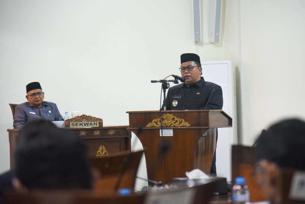 Pemerintah Kabupaten Kubu Raya mengajukan empat rancangan peraturan daerah (raperda) prioritas kepada DPRD Kabupaten Kubu Raya. 