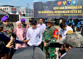 Bupati Kubu Raya Sujiwo saat membuka TMMD 2026 di Desa Pal IX, Kecamatan Sungai Kakap, Rabu (15/7/2026).