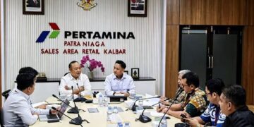 Bupati Ketapang, Alexander Wilyo saat audiensi ke PT Pertamina Patra Niaga. Foto: Ist.