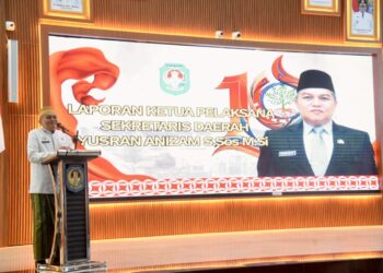 Sekretaris Daerah Kubu Raya Yusran Anizam saat memberikan klarifikasi terkait perkembangan proses pemekaran Kecamatan Kumpai Raya di Sungai Raya, Sabtu (18/7/2026).
