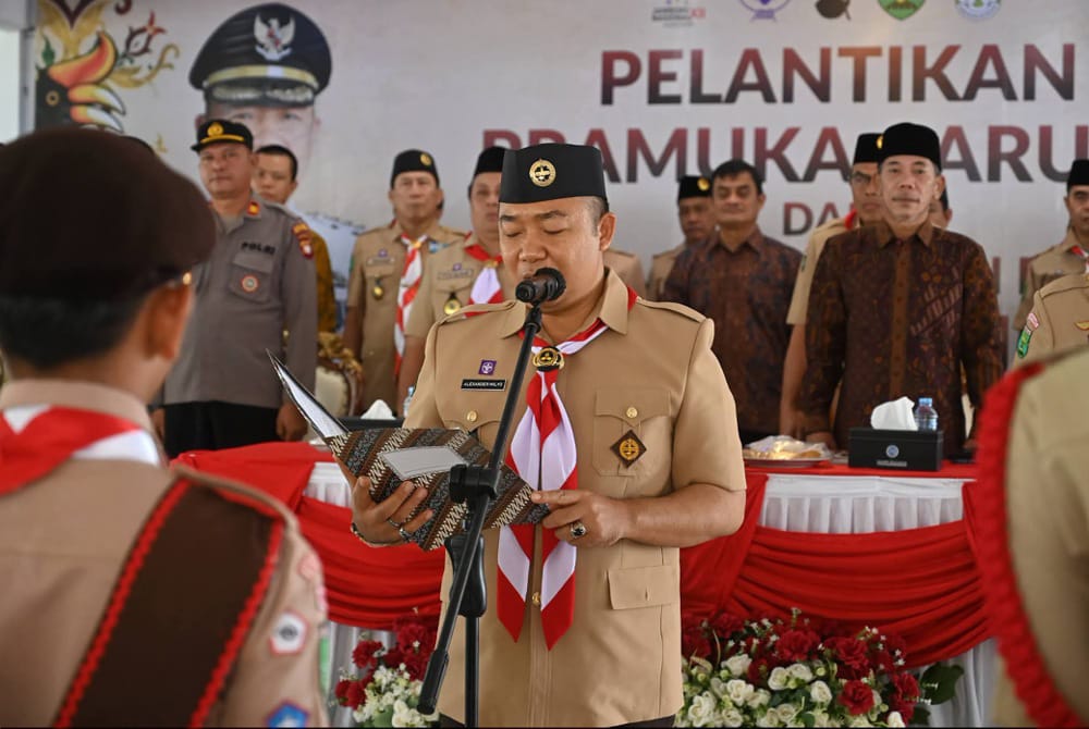 Bupati Ketapang melantik Pramuka Garuda, Sabtu (18/07). Foto: Prokopim.