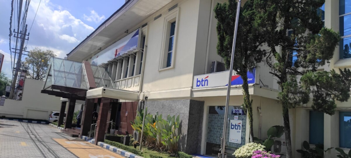 Kantor BTN Cabang Jember di Jalan A Yani Kabupaten Jember (foto: Sigit Priyono/Jurnalis.co.id)