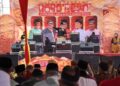 Bupati Sujiwo saat menghadiri ritual budaya Robo-Robo di Kecamatan Sungai Kakap, Rabu (12/8/2026).