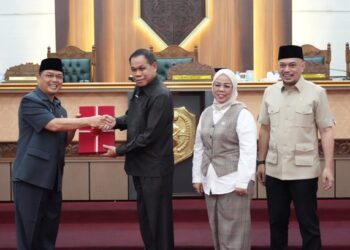 Gubernur Norsan Sampaikan Nota Penjelasan Perubahan KUA-PPAS APBD 2026