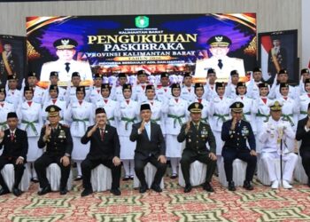 Kukuhkan Paskibraka Kalbar HUT ke-81 RI, Gubernur Norsan: Ini Sebuah Kehormatan Sekaligus Kebanggaan