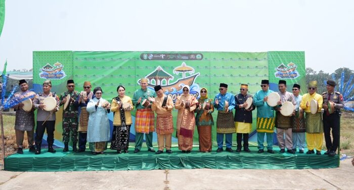 Buka Festival Budaya Robo-robo Mempawah 2026, Gubernur Norsan: Simbol Kebersamaan dan Pelestarian Warisan Leluhur