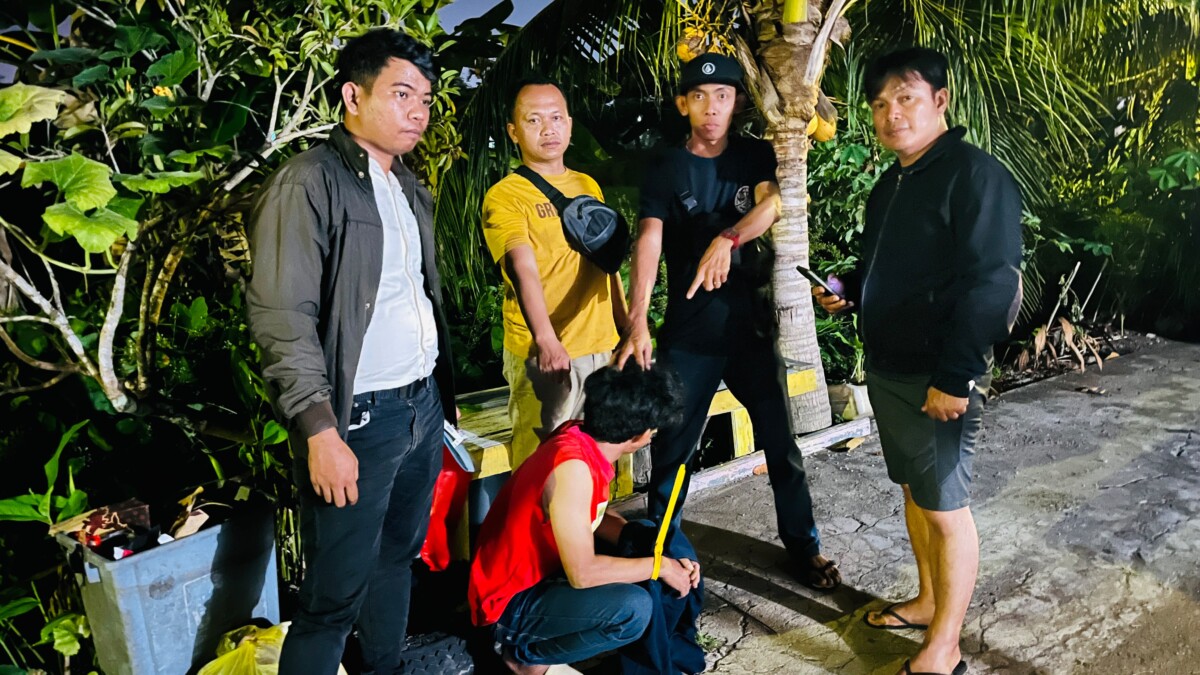 Salah satu dari  dua pria yang diduga terlibat dalam aksi pencurian akhirnya ditangkap polisi di dua lokasi berbeda.