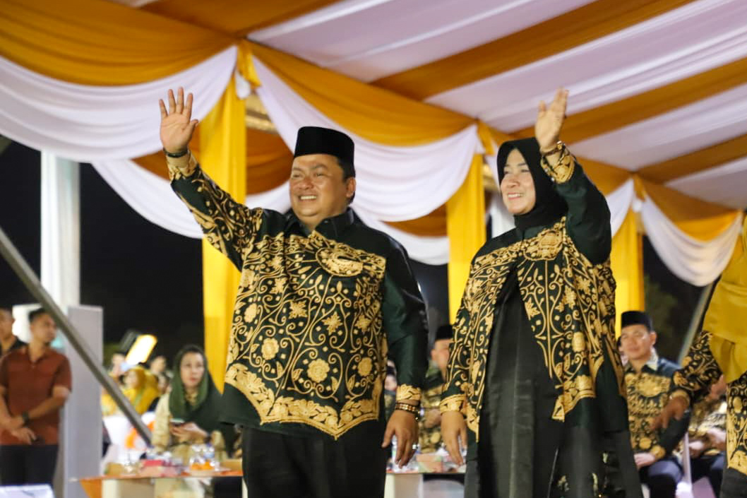 Sukir hadiri pembukaan MTQ yang dibuka secara resmi oleh Gubernur Kalimantan Barat Ria Norsan di Pelataran Eks Sail Selat Karimata, Pantai Pulau Datok, Sukadana, Minggu (2/8/2026).
