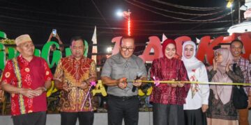 Bupati Kubu Raya Sujiwo di Desa Sungai Kakap, Kecamatan Sungai Kakap, Jumat (7/8/2026).