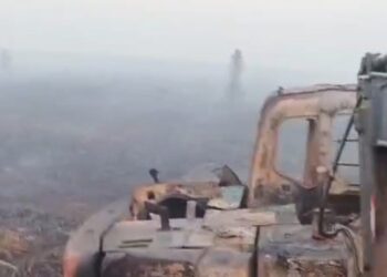 Ekskavator dan penampakan lahan di dalam HGU PT SKM yang terbakar 31 Juli 2026 lalu. Foto: Ist.
