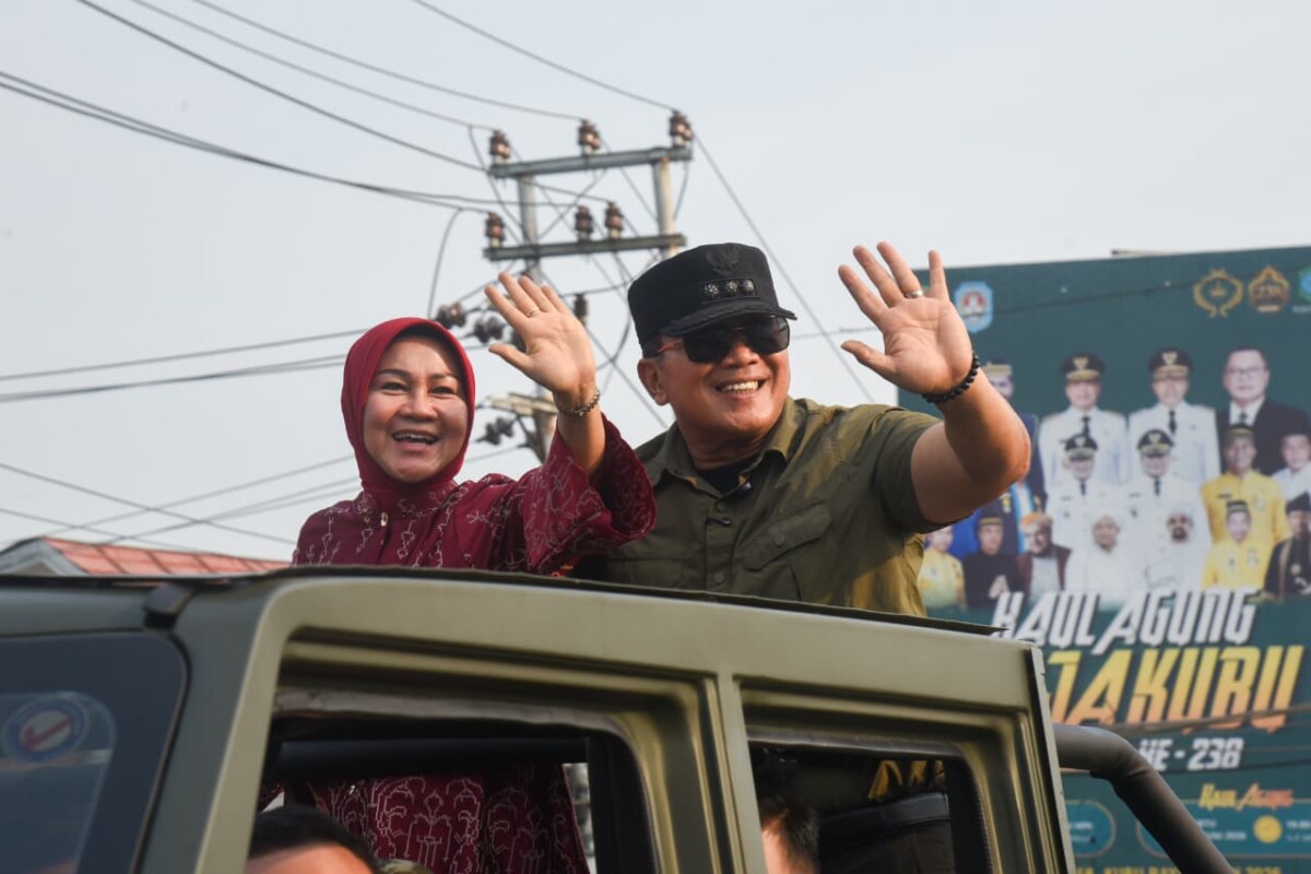Sujiwo saat menyambut kepulangan kafilah Kubu Raya di Kantor Bupati Kubu Raya, Minggu (9/8/2026).