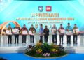 Penghargaan diterima Wakil Bupati Kubu Raya Sukiryanto di Platinum Balikpapan Hotel and Convention Hall, Kalimantan Timur, Kamis (3/9/2026).