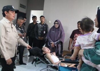 Wakil Wali Kota Pontianak Bahasan ke rumah Zikri Nuril Fitrah (15) di Kelurahan Saigon, Pontianak Timur, Kamis (3/9/2026).