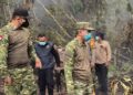 Bupati dan Dandim saat turun langsung memadamkan Karhutla di Kuala Tolak. Foto: Ist