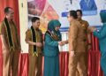 Sujiwo seusai membuka Puncak Peringatan Hari Kesatuan Gerak (HKG) PKK Kecamatan Sungai Raya di Aula Kantor Camat Sungai Raya, Selasa (13/10/2026).